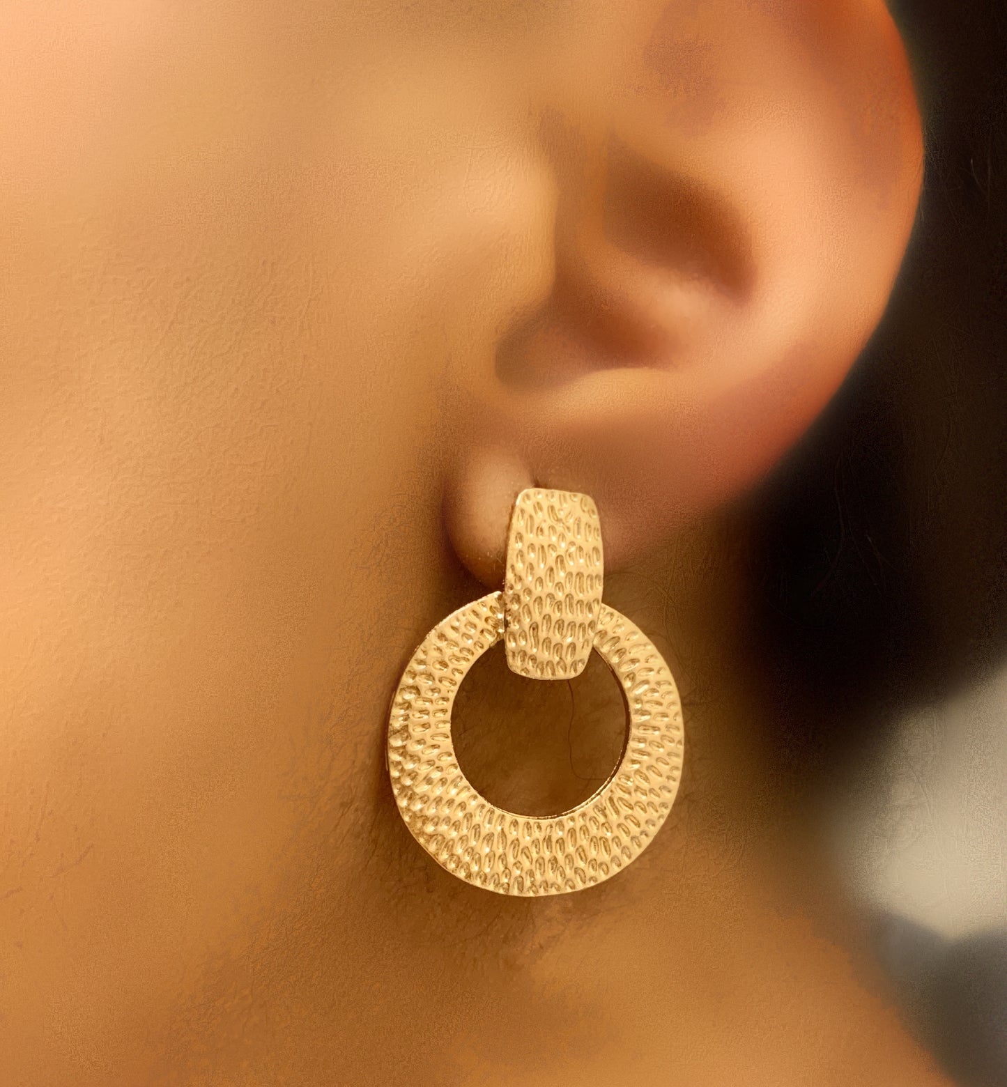 Small Geometric Stud